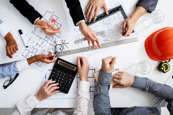مهندس استشاري